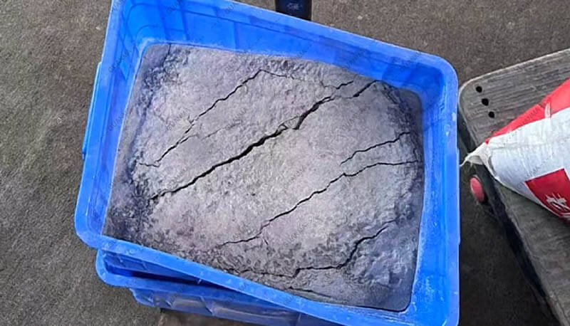 Platinum-containing metal waste